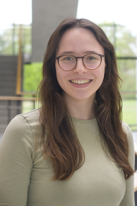 Portrait picture of Miriam Bauer